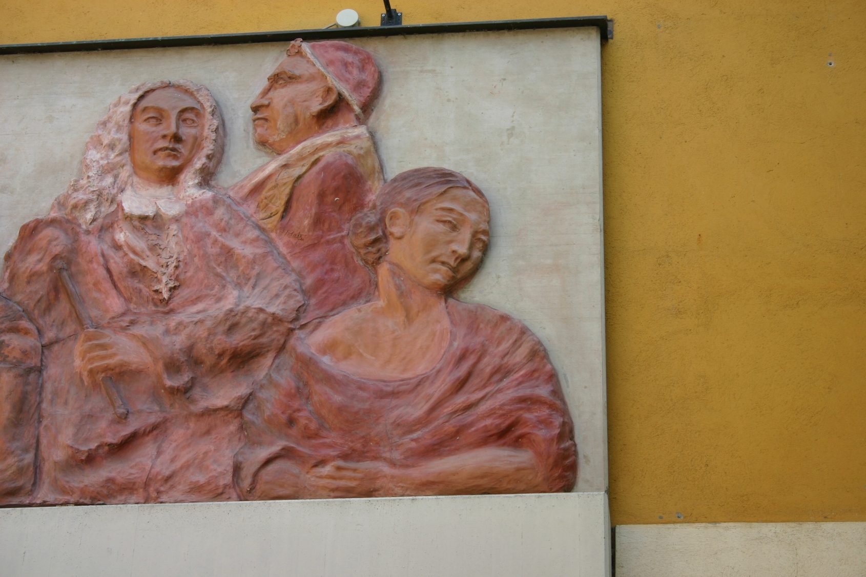 The Wall of Travelers, Loiano - 04.JPG